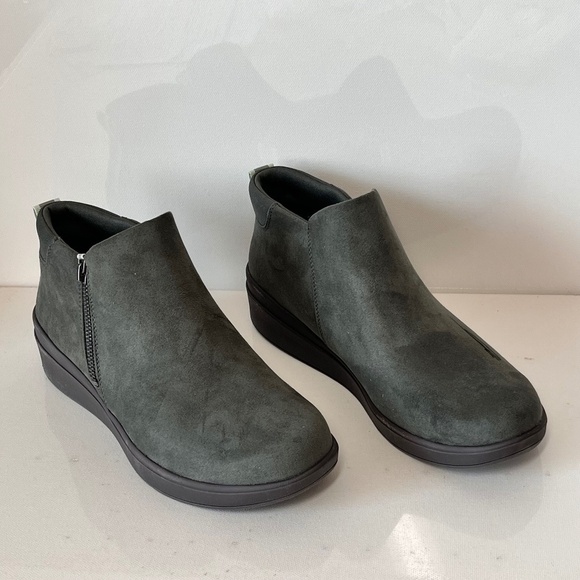 Ryka Shoes - Ryka Lyrical Side Zip Wedges Sneaker